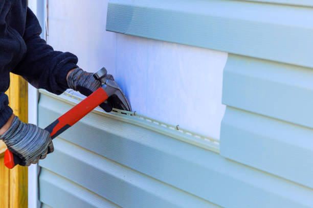 Reliable Emergency Siding Repair contractor in South Hamilton, MA by Squared Siding